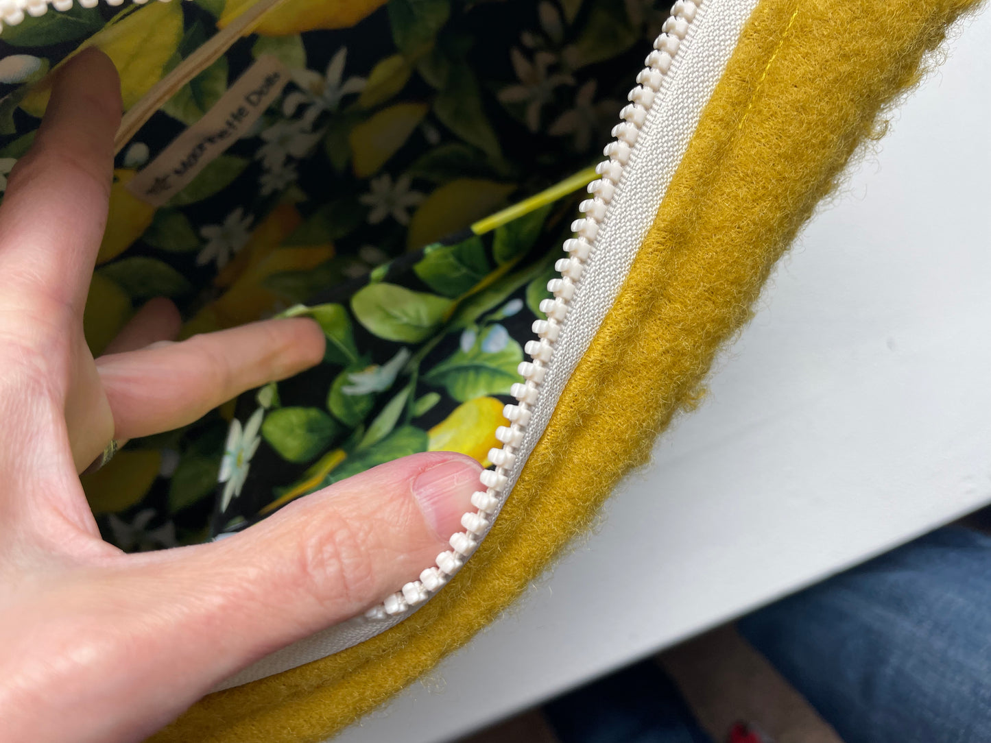 Lemon cross body bag
