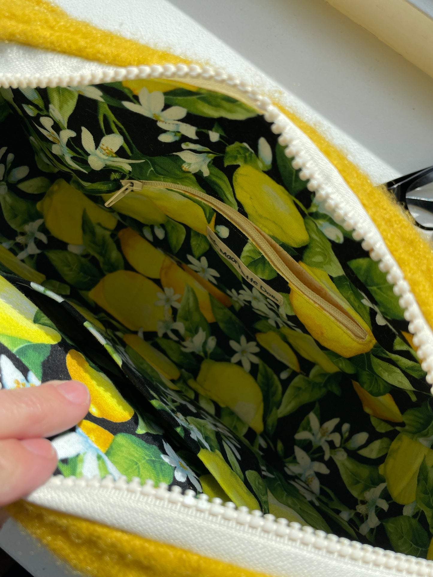 Lemon cross body bag
